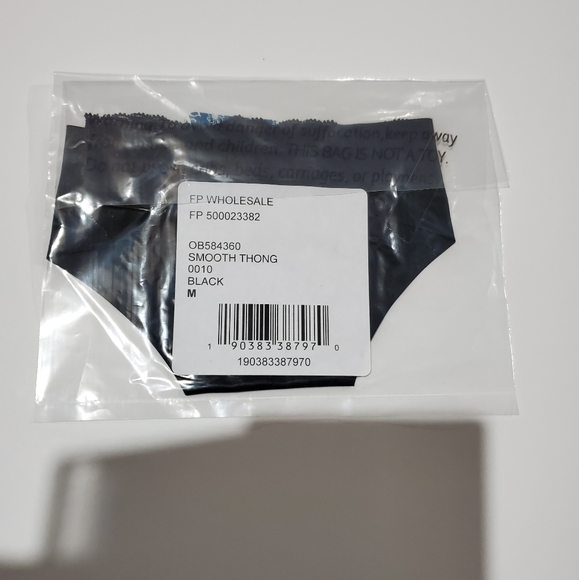 Free People Smooth Seamless Black Thong - Picture 7 of 7